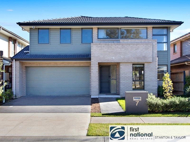 7 Wedgebill Place, Cranebrook NSW 2749