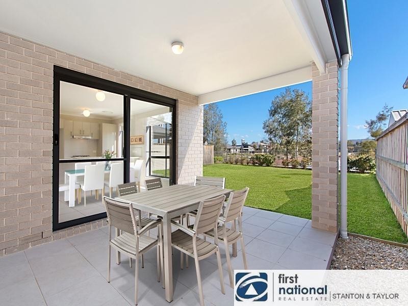 7 Wedgebill Place, Cranebrook NSW 2749