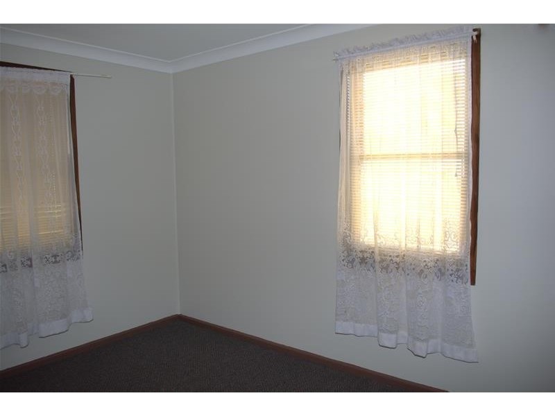 33 KILBRIDE Avenue, Dharruk NSW 2770