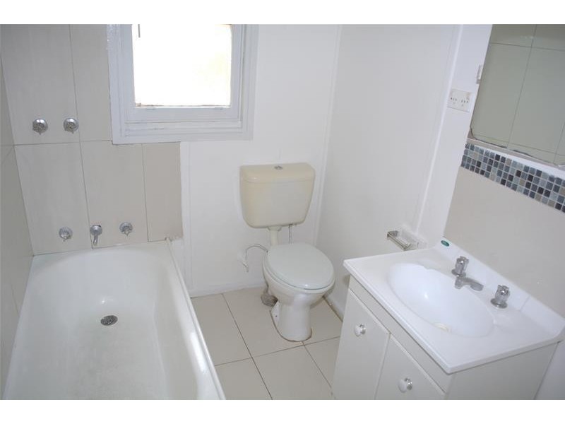 33 KILBRIDE Avenue, Dharruk NSW 2770