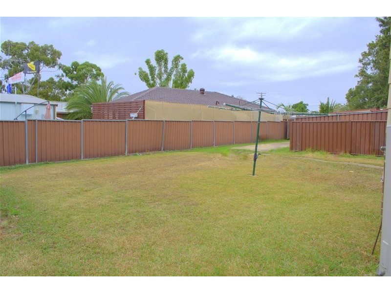 33 KILBRIDE Avenue, Dharruk NSW 2770