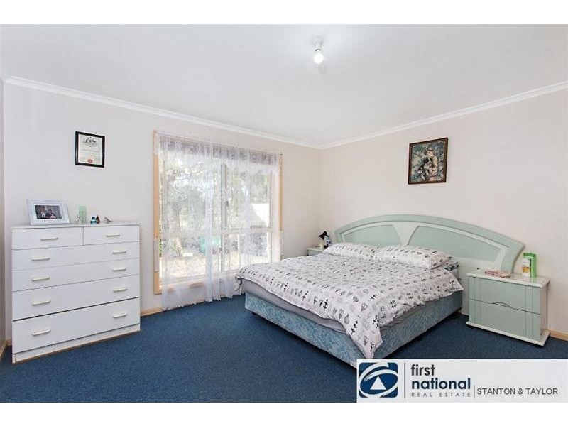 9 Hughes Street, Londonderry NSW 2753