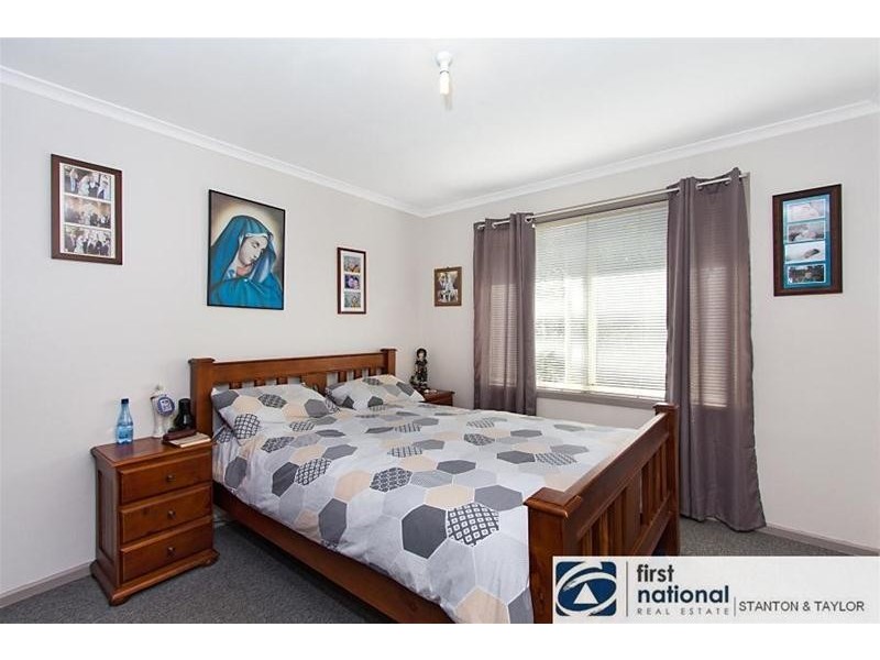 9 Hughes Street, Londonderry NSW 2753