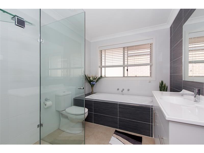 49 EMPIRE Circuit, Penrith NSW 2750