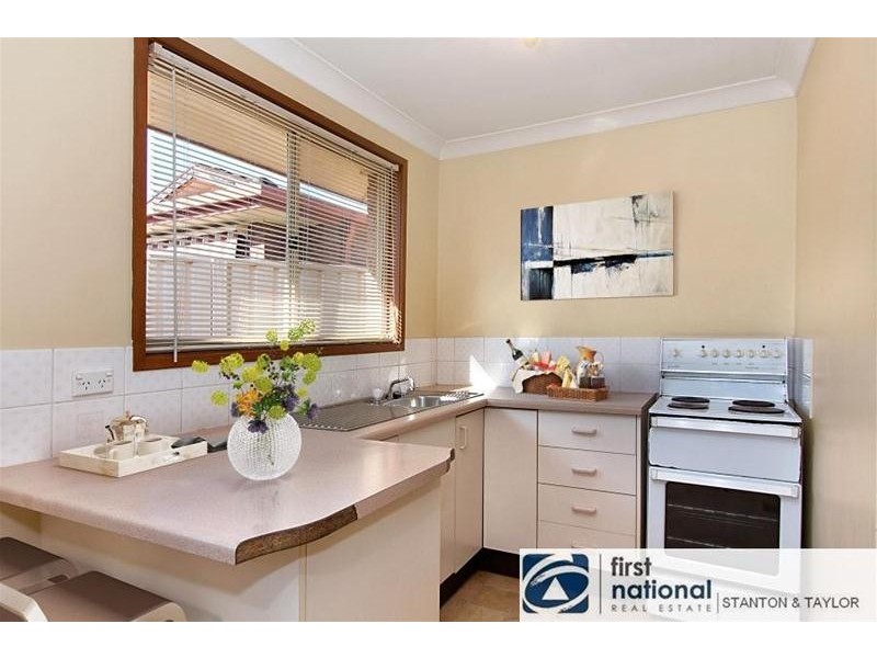 2/12 Chausson Place, Cranebrook NSW 2749
