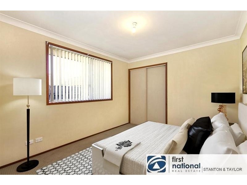 2/12 Chausson Place, Cranebrook NSW 2749