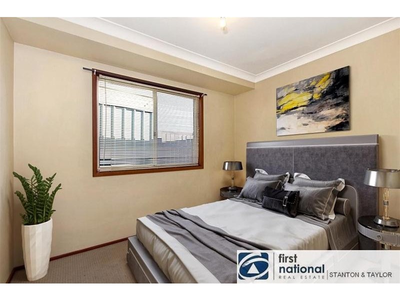 2/12 Chausson Place, Cranebrook NSW 2749