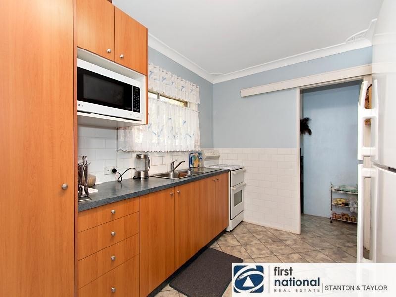 6 Troy Street, Emu Plains NSW 2750