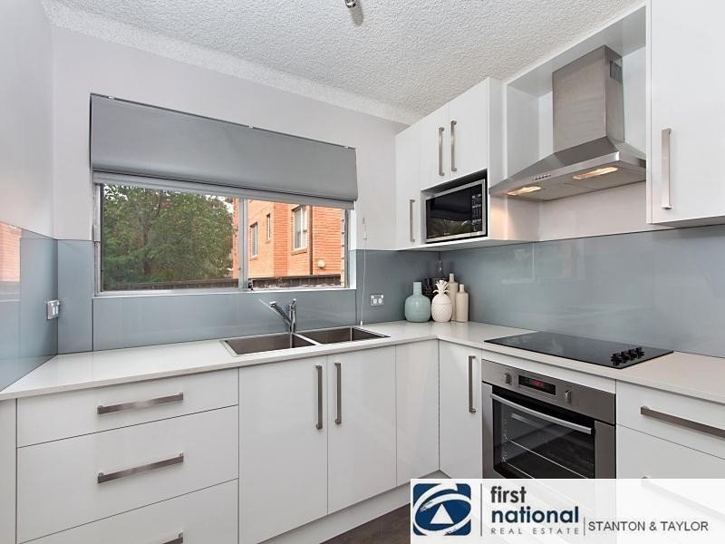 8/189 Derby Street, Penrith NSW 2750