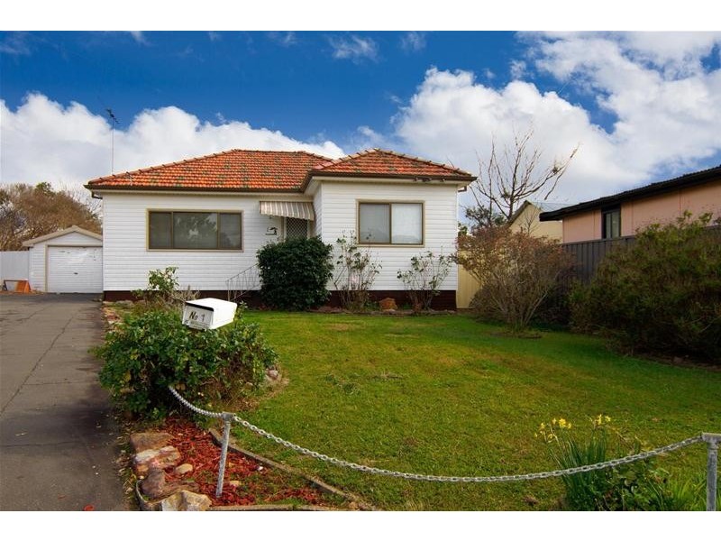 1 Kenarf  Close, Kingswood NSW 2747