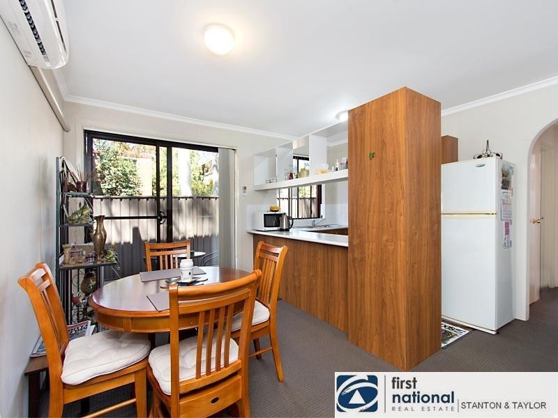 10/13 Preston Street, Jamisontown NSW 2750