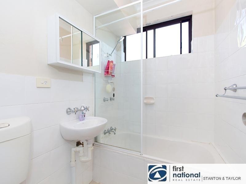 10/13 Preston Street, Jamisontown NSW 2750