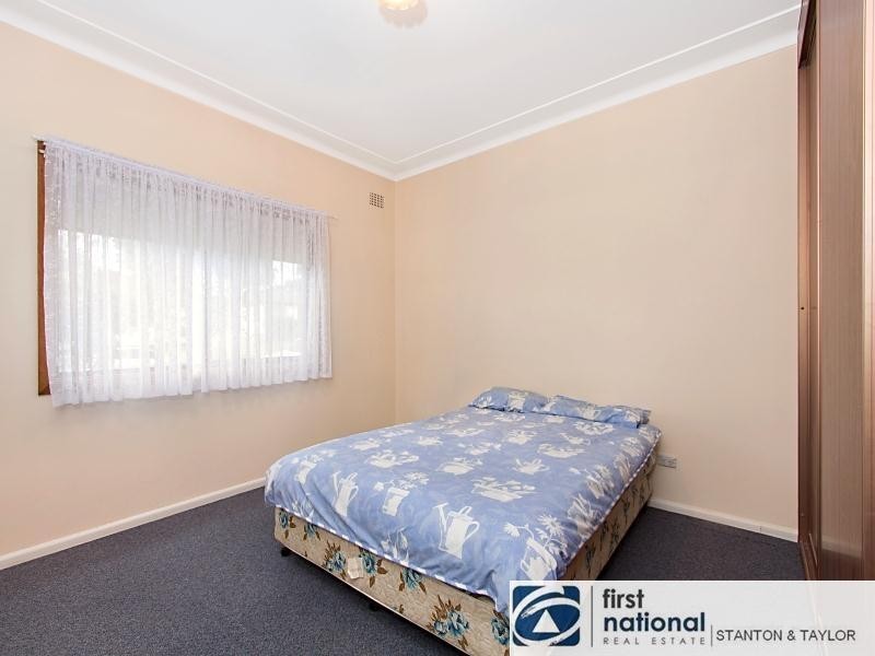 14 Barlow Street, Cambridge Park NSW 2747