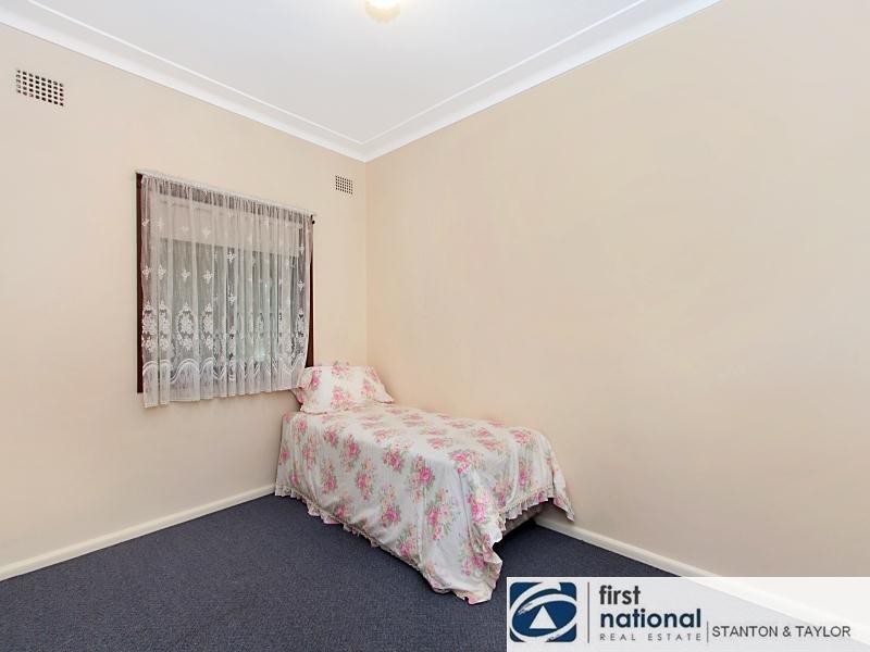 14 Barlow Street, Cambridge Park NSW 2747