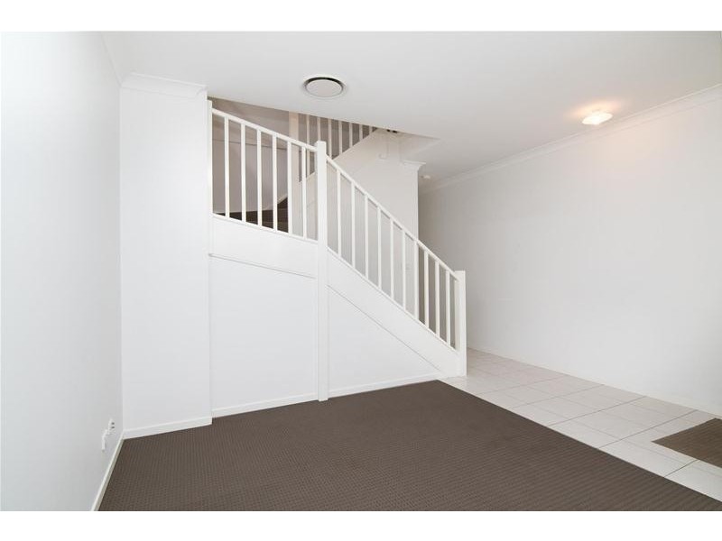 8 Bristol Street, Penrith NSW 2750