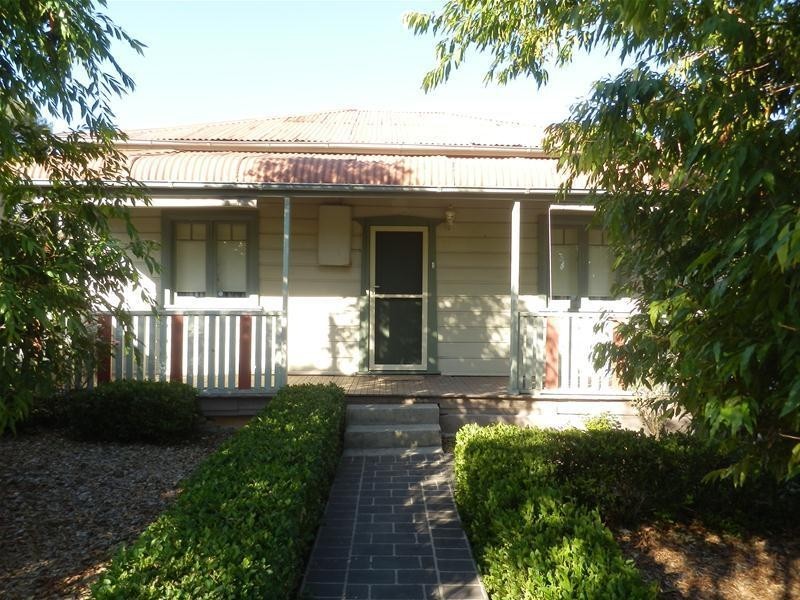 18 Blaxland Avenue, Penrith NSW 2750