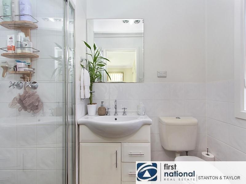 2/161 Victoria Street, Cambridge Park NSW 2747