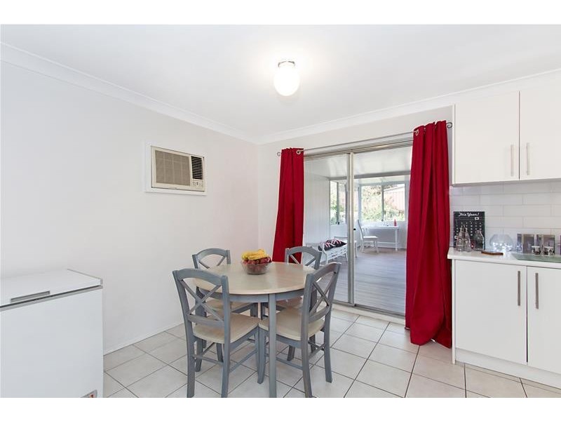 16 GRAZIER Crescent, Werrington Downs NSW 2747