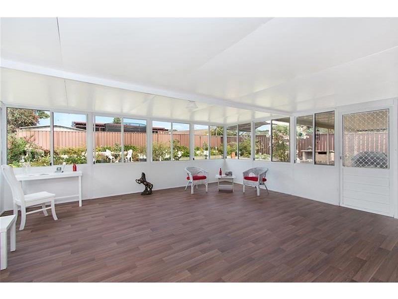 16 GRAZIER Crescent, Werrington Downs NSW 2747