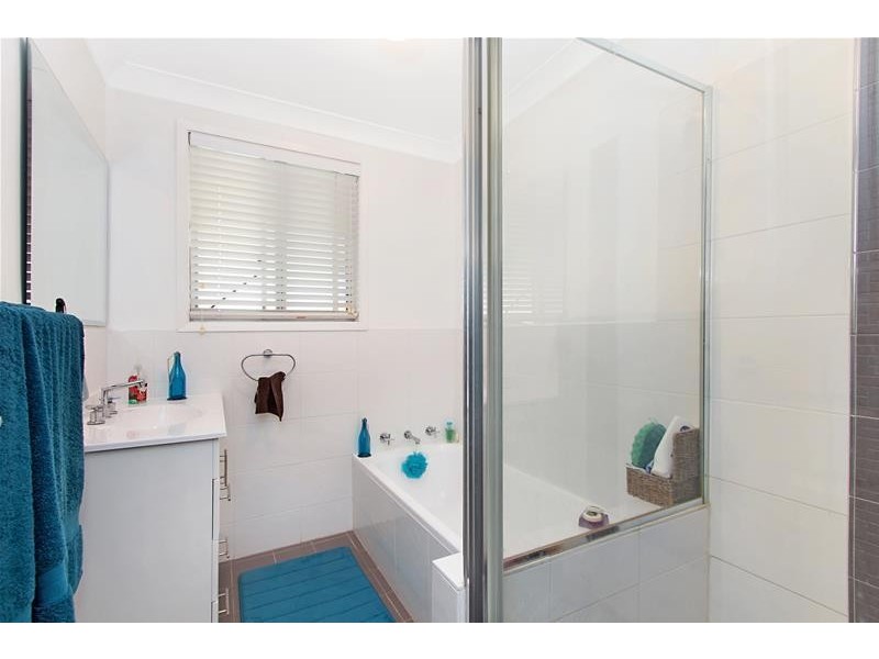 16 GRAZIER Crescent, Werrington Downs NSW 2747