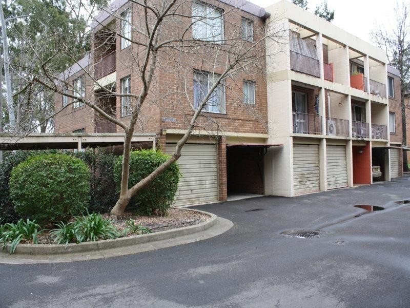 4F/9-19 YORK Road, Penrith NSW 2750