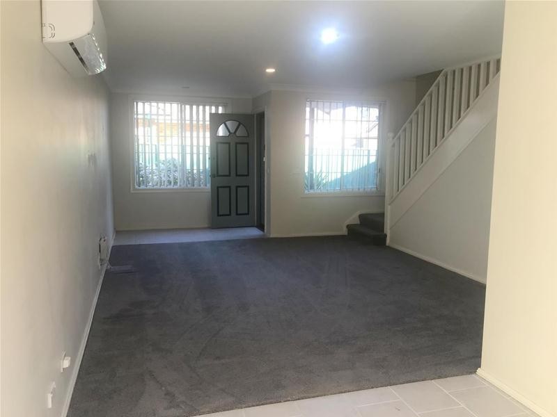 3/6 College Street, Cambridge Park NSW 2747