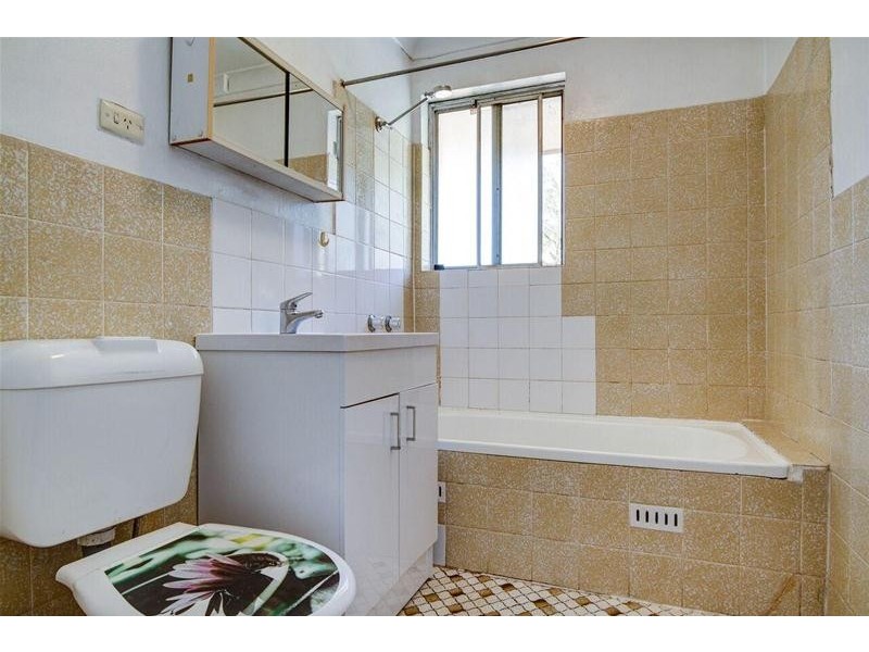 11/4 John Tipping Grove, Penrith NSW 2750