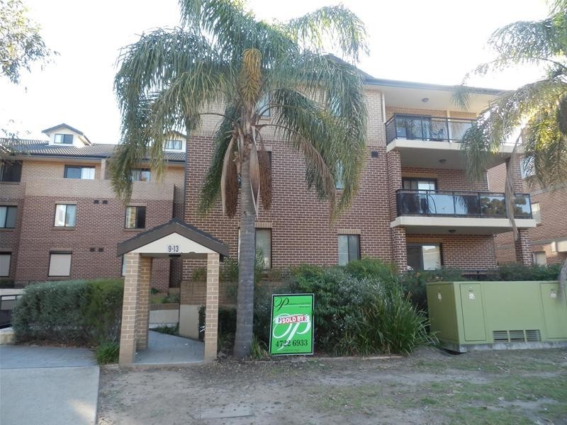 10/9-13 Dent Street, Penrith NSW 2750