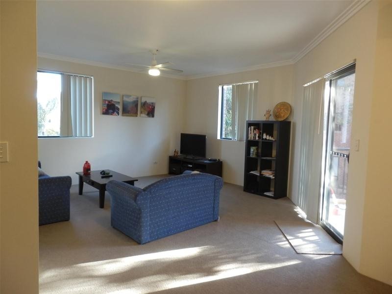 10/9-13 Dent Street, Penrith NSW 2750
