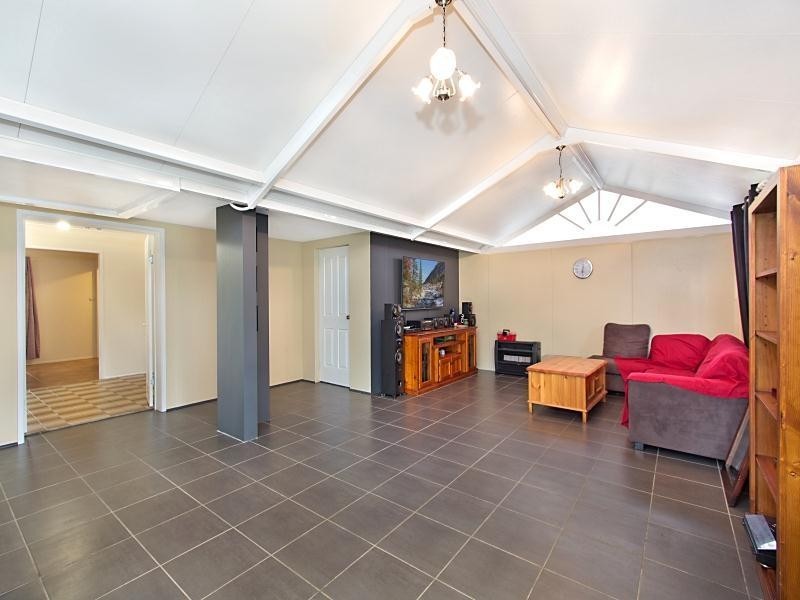 8 Kiwi Close, St Clair NSW 2759