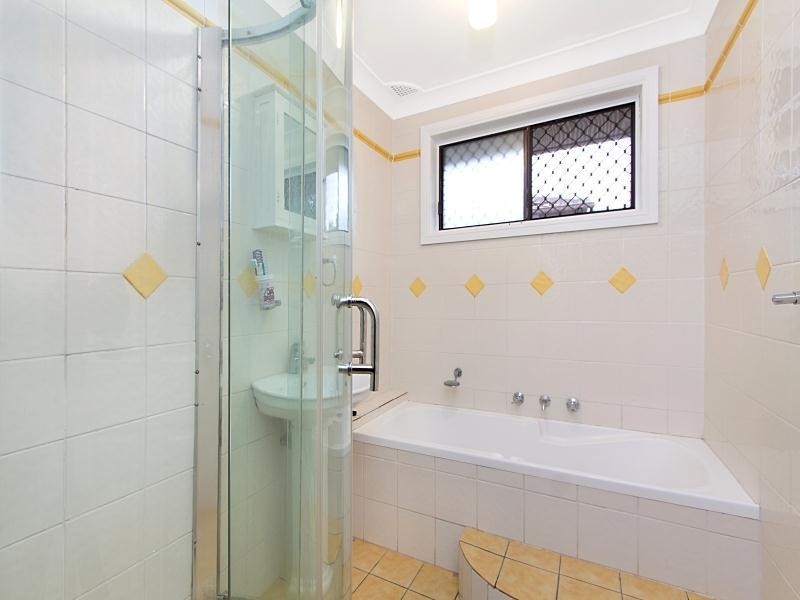 8 Kiwi Close, St Clair NSW 2759