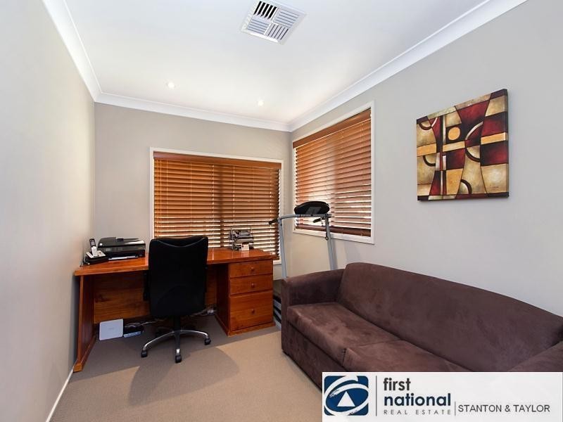 25 Hillside Circuit, Cranebrook NSW 2749