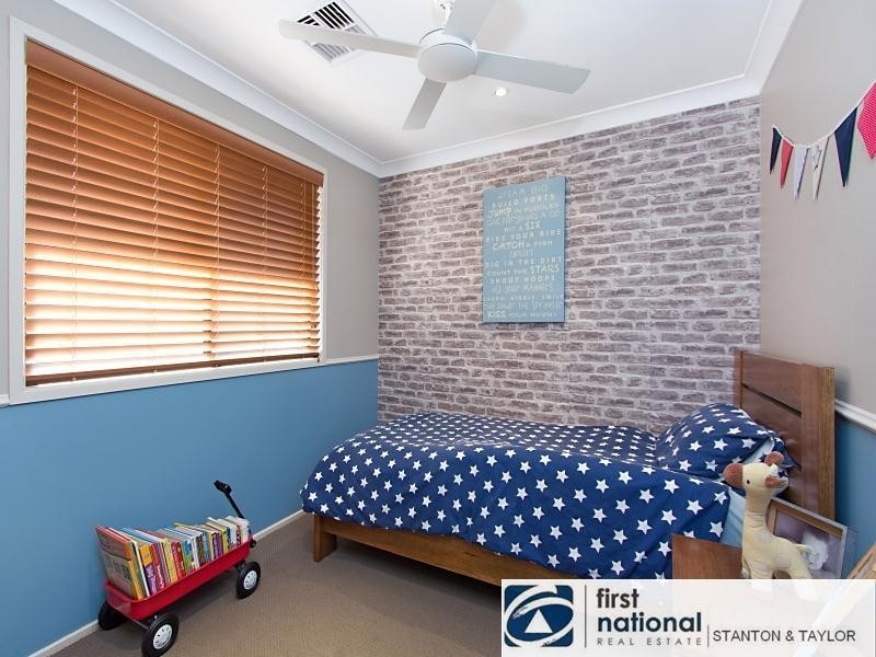 25 Hillside Circuit, Cranebrook NSW 2749