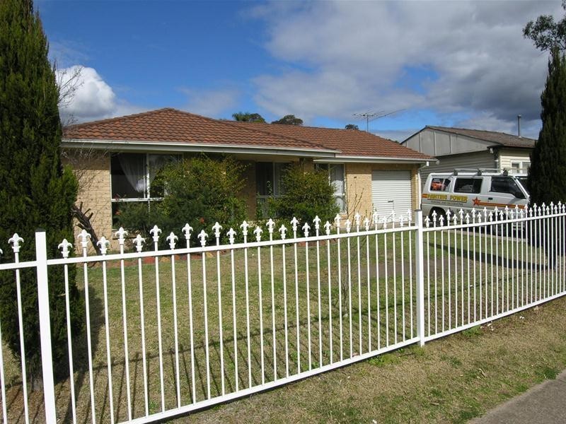 62 OXFORD Street, Cambridge Park NSW 2747