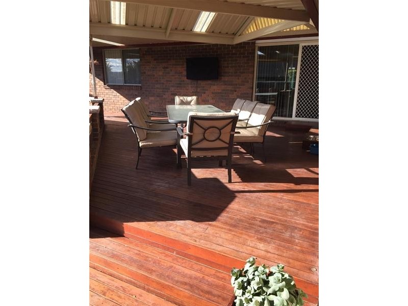 6 BRONSGROVE Close, South Penrith NSW 2750