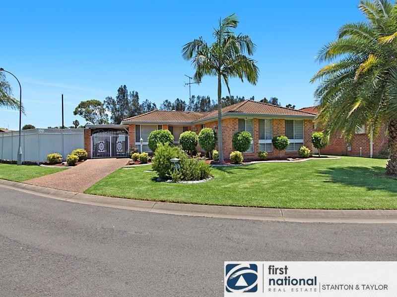2 Dolphin Crescent, Claremont Meadows NSW 2747