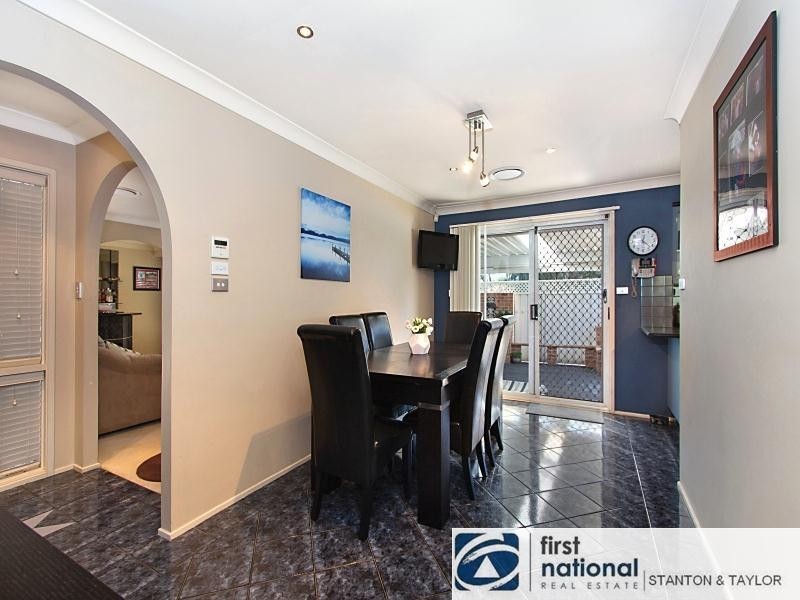 2 Dolphin Crescent, Claremont Meadows NSW 2747