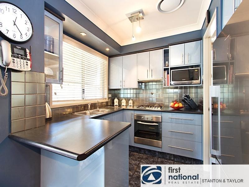 2 Dolphin Crescent, Claremont Meadows NSW 2747