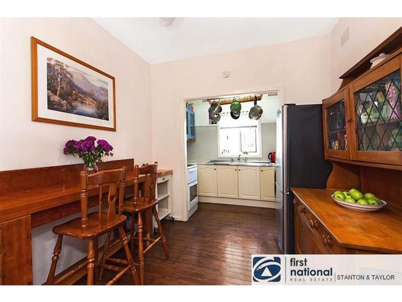 8 Pearson Street, Kingswood NSW 2747