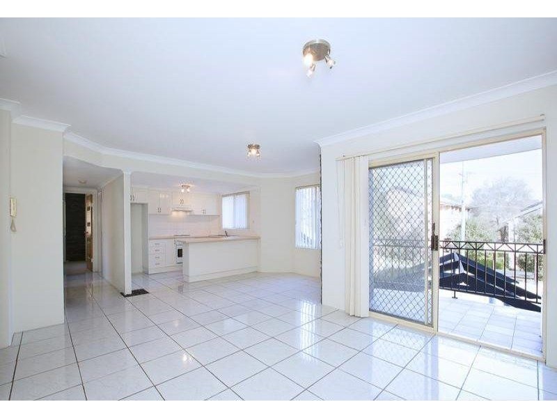 2/19-21 THURSTON Street, Penrith NSW 2750