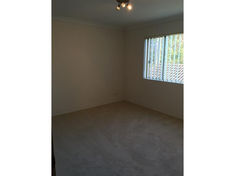 2/19-21 THURSTON Street, Penrith NSW 2750