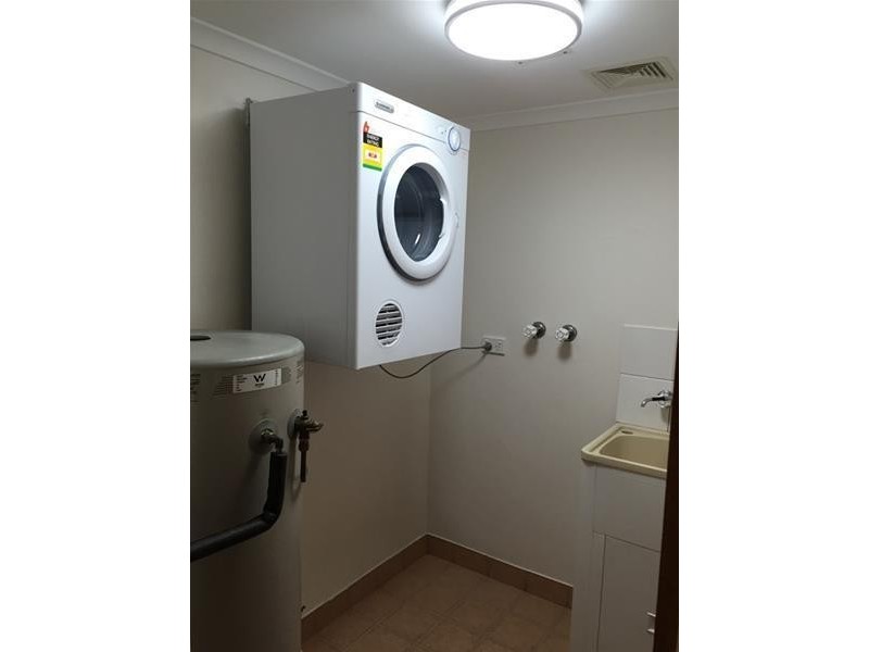 2/19-21 THURSTON Street, Penrith NSW 2750