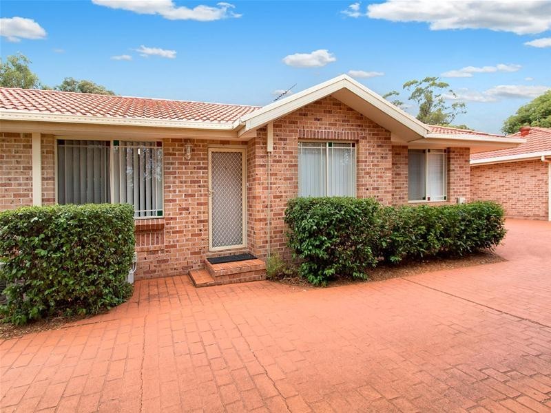 2/66 STAFFORD Street, Kingswood NSW 2747