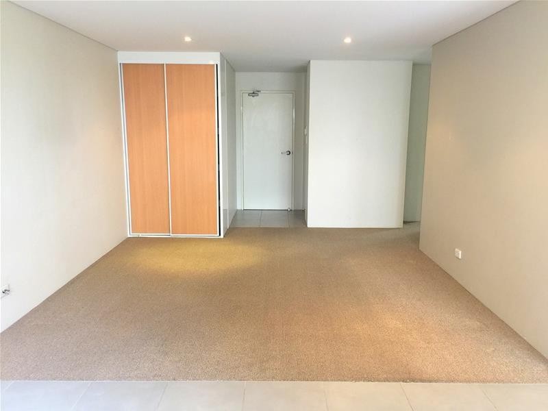 18/7-9 Regentville Road, Penrith NSW 2750