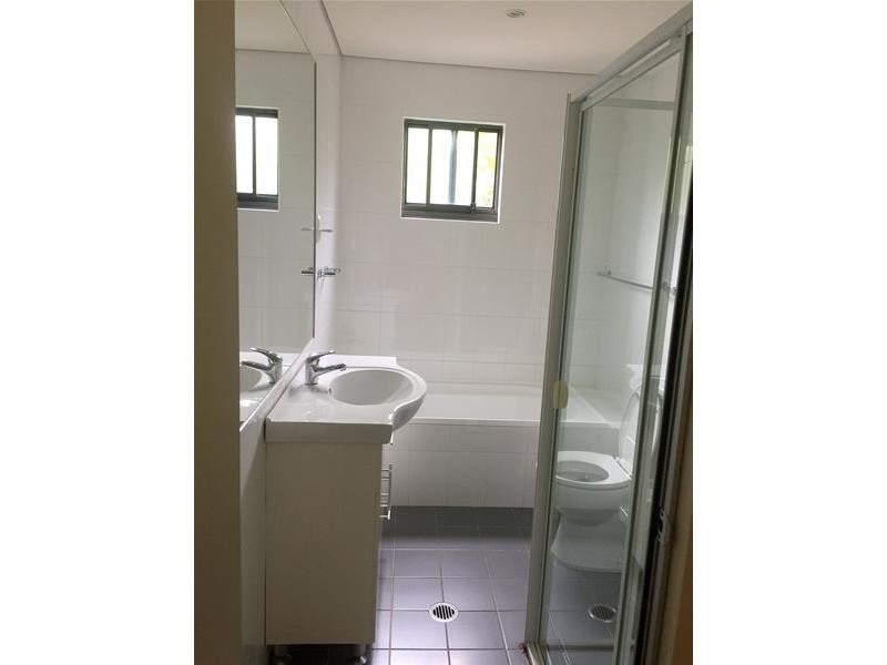 18/7-9 Regentville Road, Penrith NSW 2750