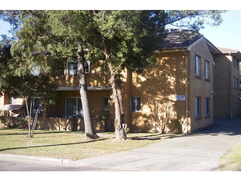 11/4 John Tipping Grove, Penrith NSW 2750