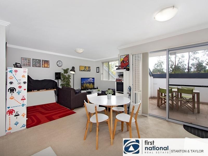 6/13-19 Robert Street, Penrith NSW 2750