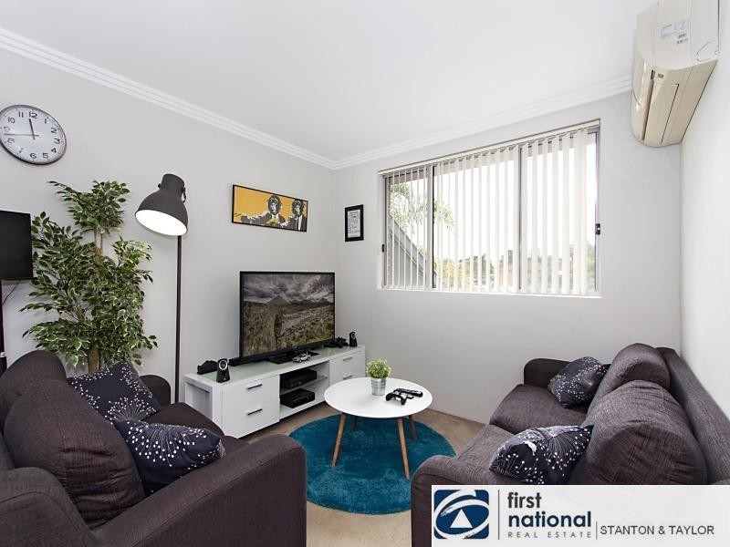 6/13-19 Robert Street, Penrith NSW 2750
