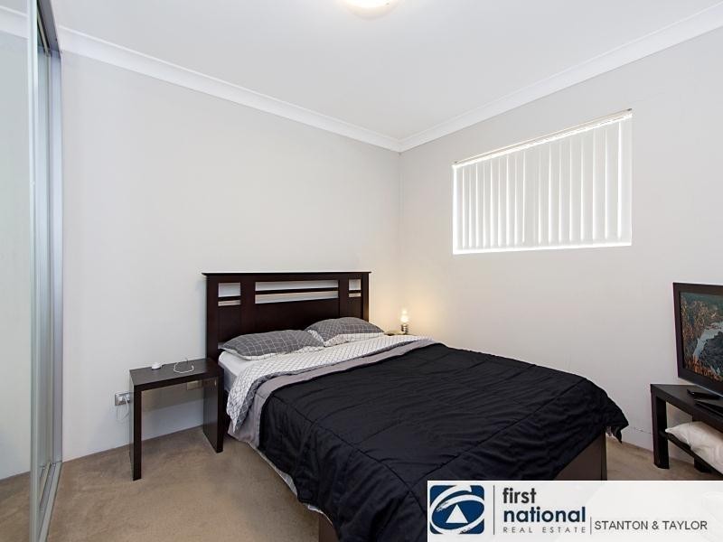 6/13-19 Robert Street, Penrith NSW 2750