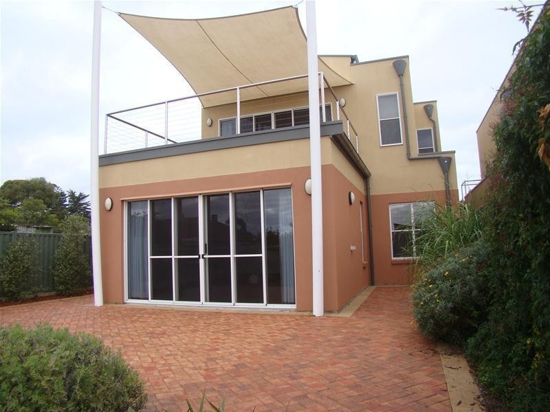 3/11 Ives Place, Port Lincoln SA 5606